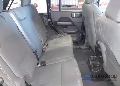 2025 Jeep Wrangler 4-Door Sahara 4X4 из США, поврежденный, VIN 1C4PJXEN9SW606471